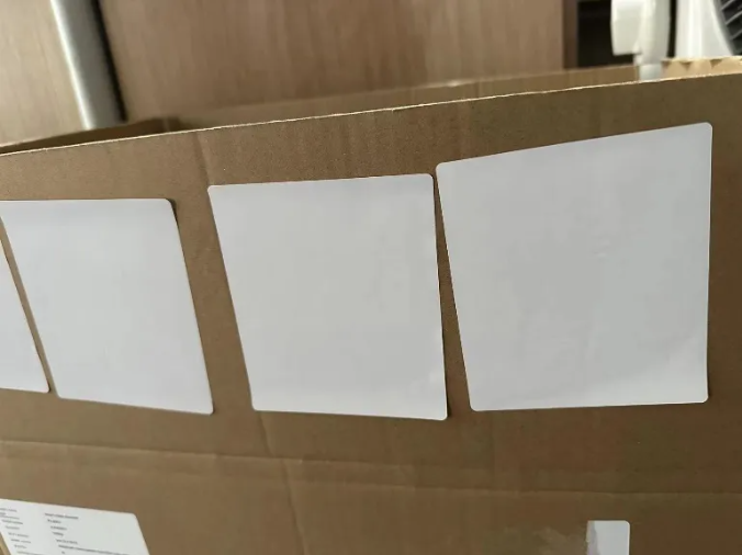 粘性问题导致翘标